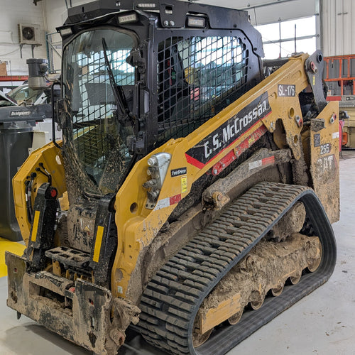 CAT Skid Loader Cover (For Heated Seats) (E0822123)