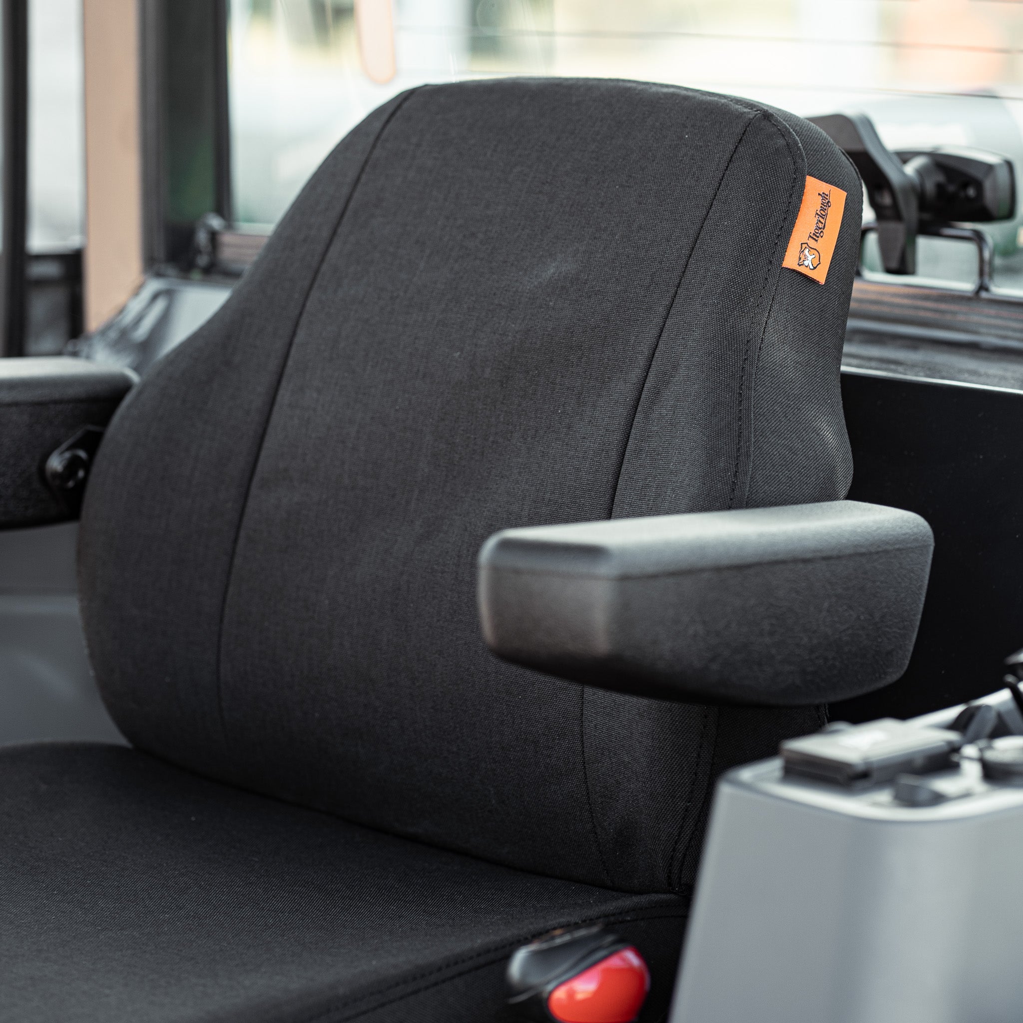 Tractor Seat Cover (E0822091)