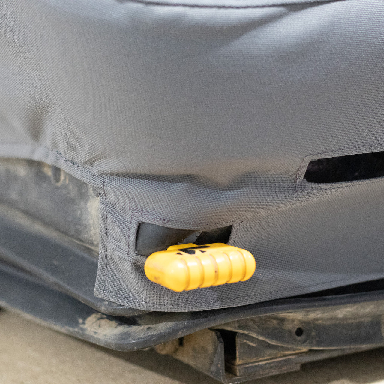 Excavator Seat Cover (E0822043)