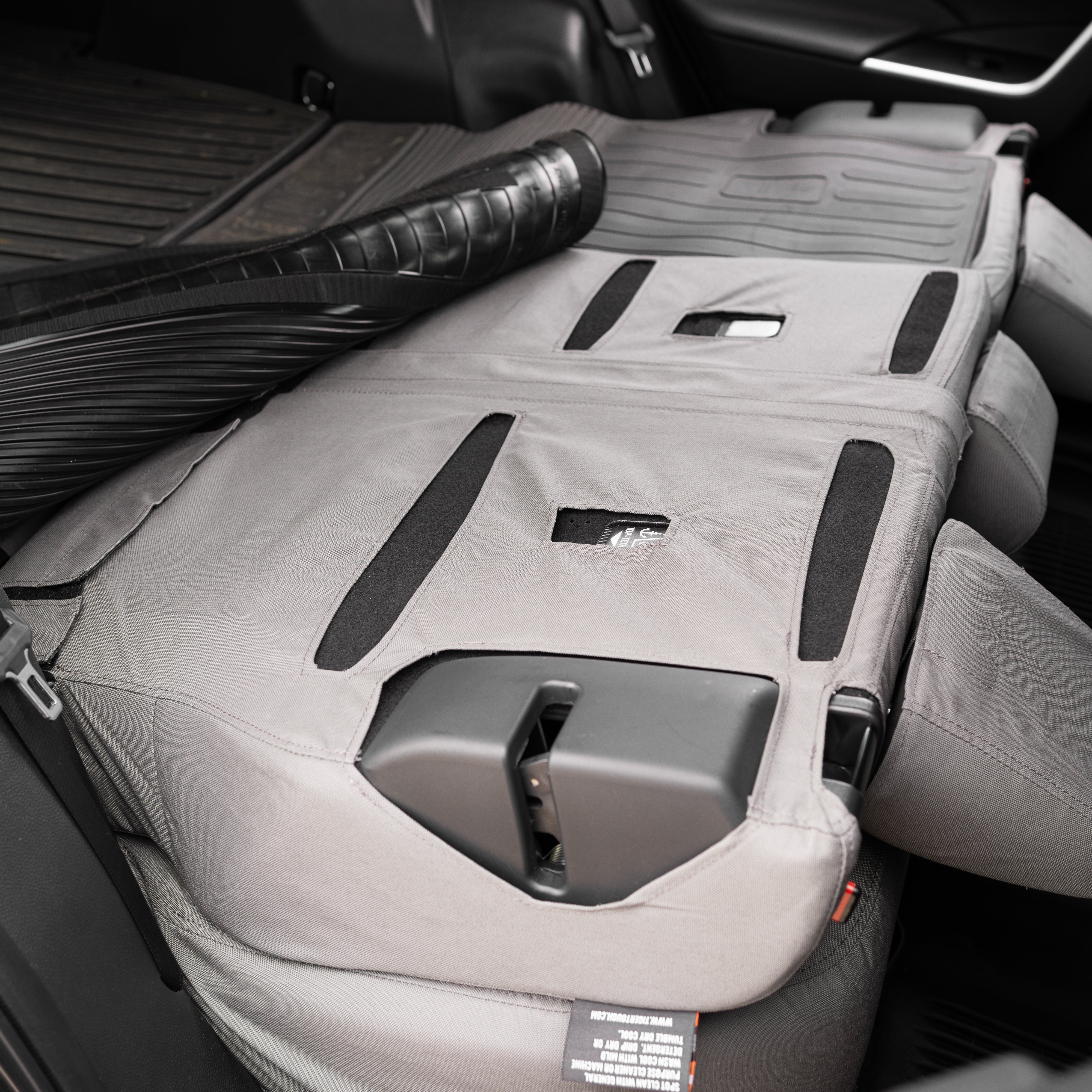 Toyota Rav4 Rear Seat Covers (W1755013)